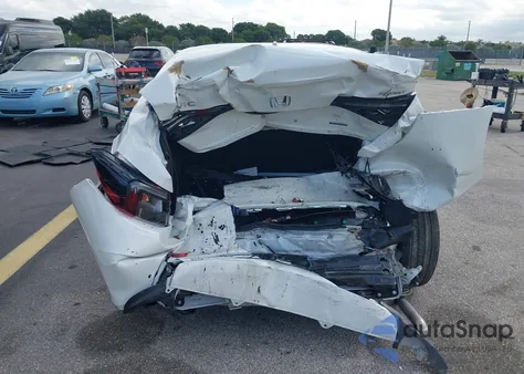 2025 Honda Civic Hybrid Sport/Sport Touring z USA, uszkodzony, nr VIN 2HGFE4F80SH313839